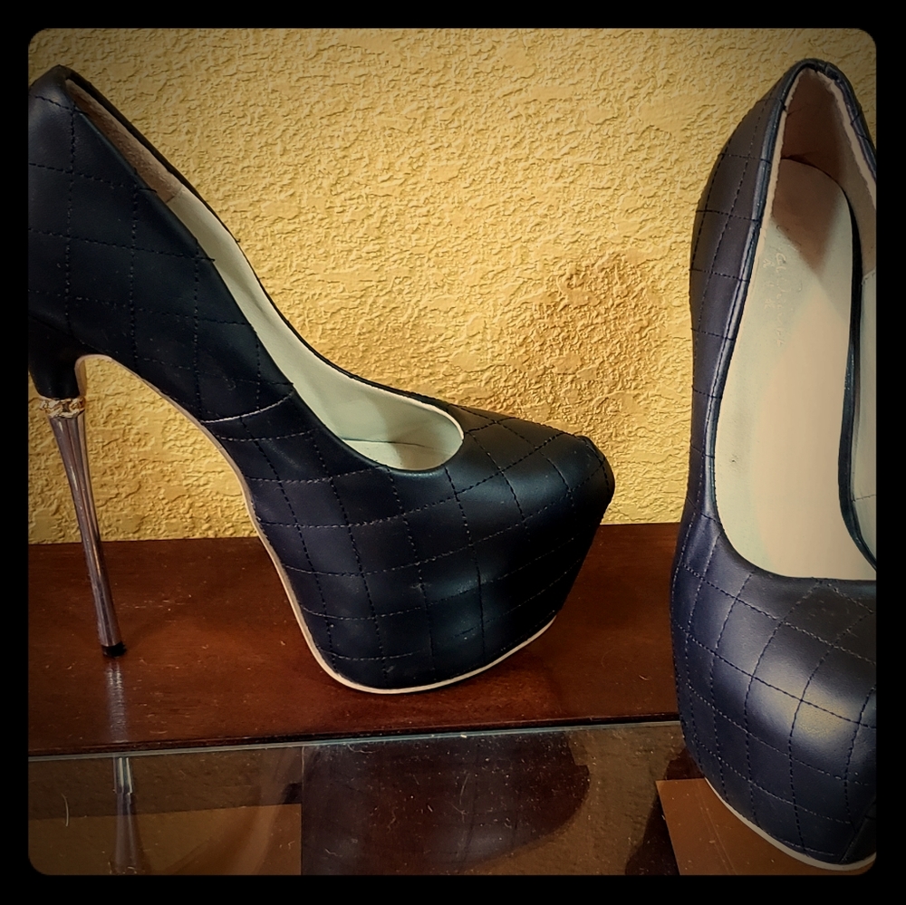 Black quilted platform stiletto